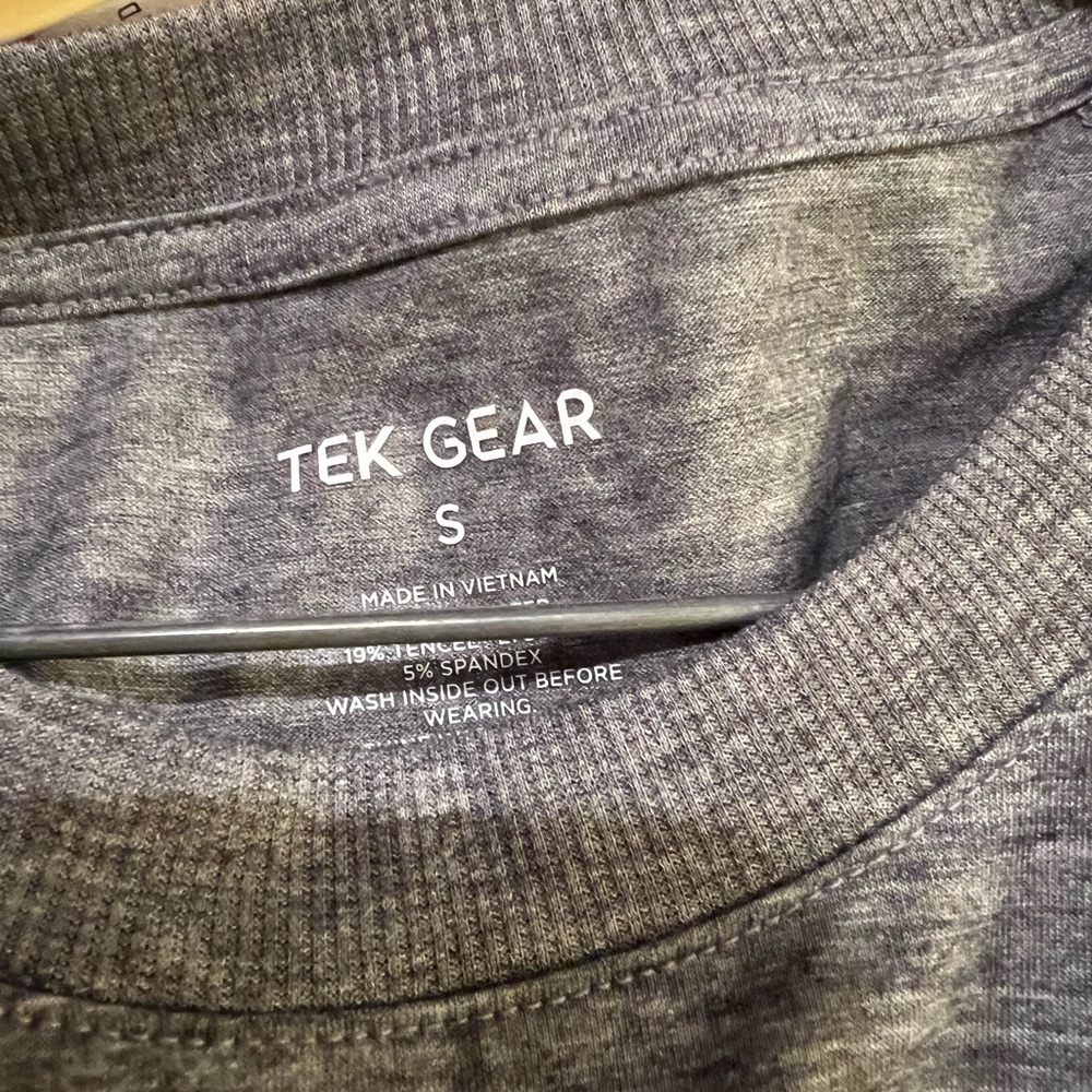 Tek Gear Smoky Slate Tencel Top